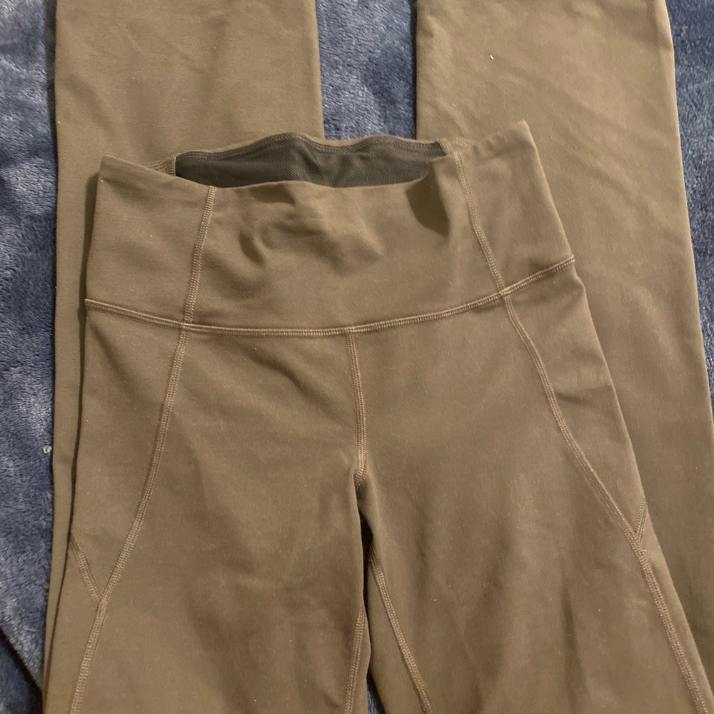 Lululemon Olive Green High-Waisted Leggings